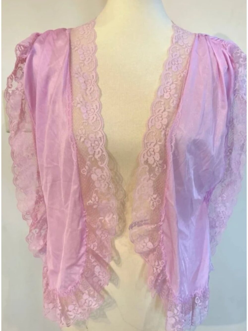 Erica Lauren Vintage Pink nylon lace lingerie cover up with floral lace trim, si